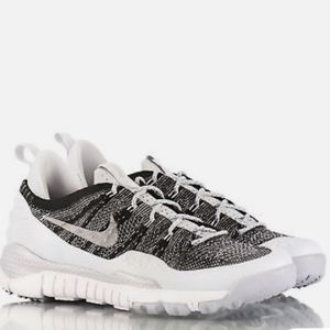 MEN'S SZ 9 NIKE LUPINEK FLYKNIT ACG LOW SHOES black platinum-wolf grey 853954002